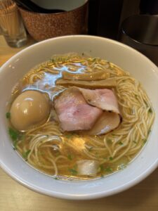 ラーメンを食べに行きました^^