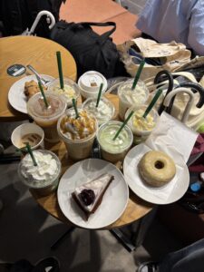 同期とスタバ行きました!