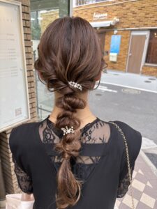 大人かわいい編みおろしアレンジ♪